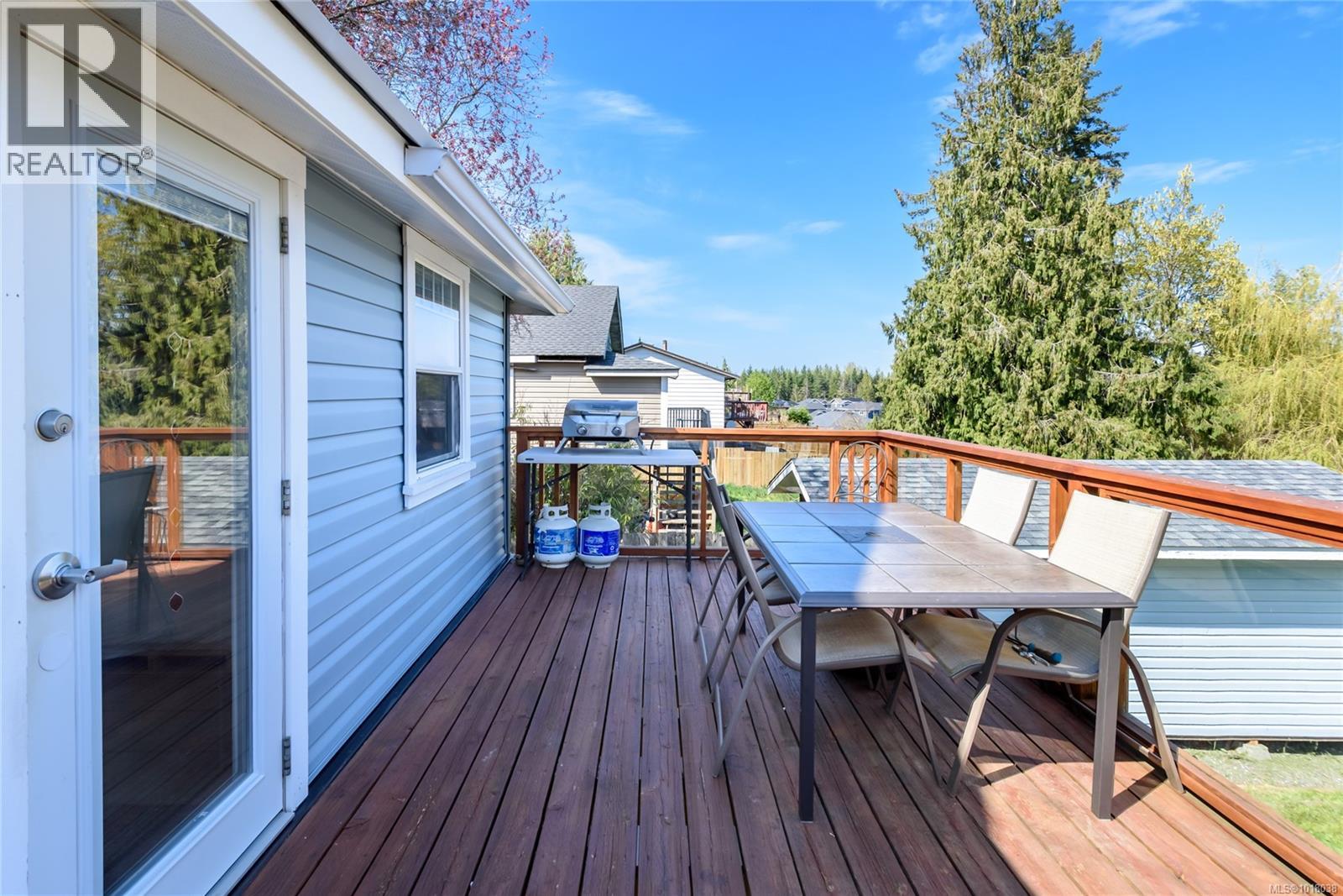 3352 Second St, Cumberland, British Columbia  V0R 1S0 - Photo 23 - 1018038
