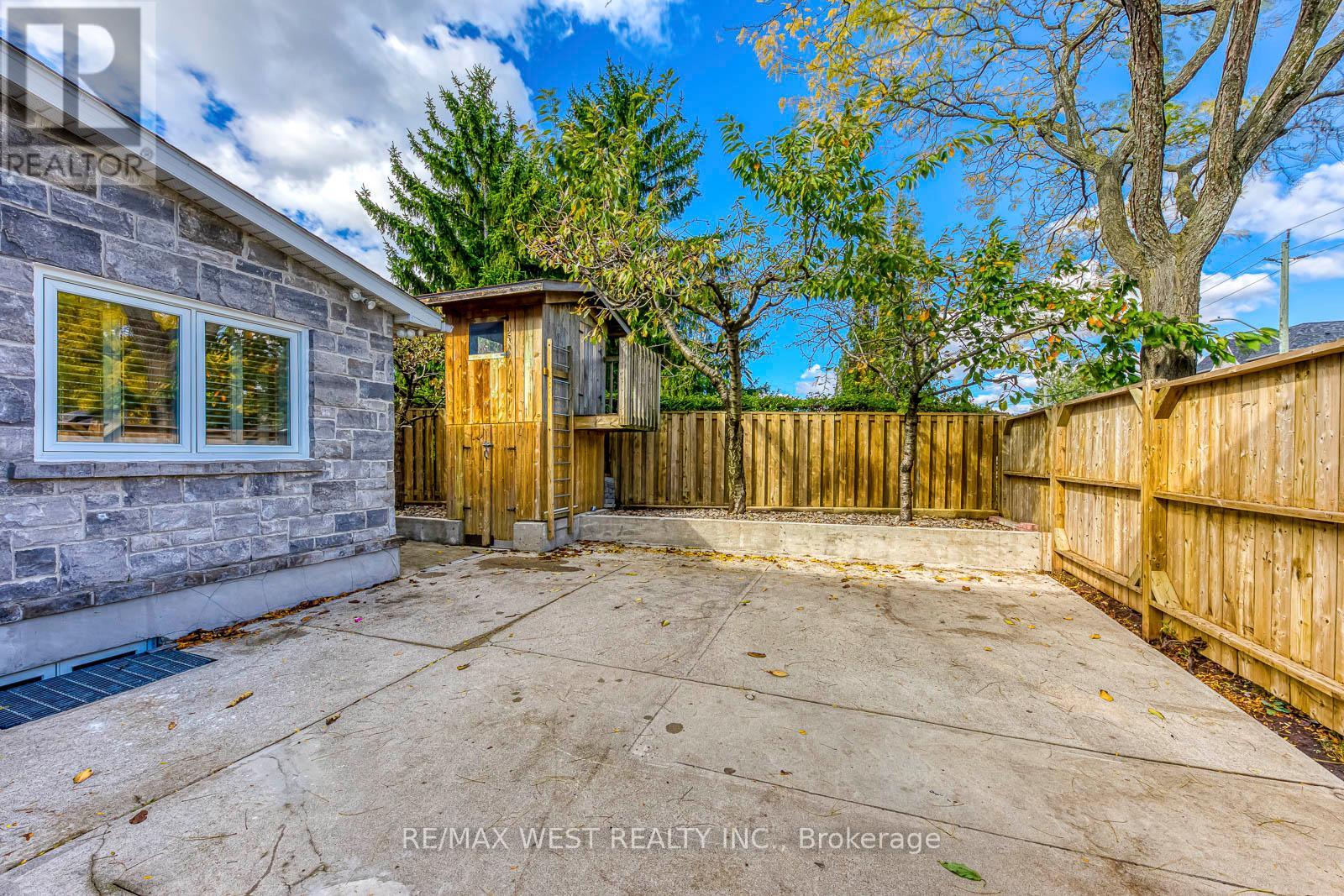 1397 Helen Court, Oakville, Ontario  L6L 6J9 - Photo 45 - W12474975