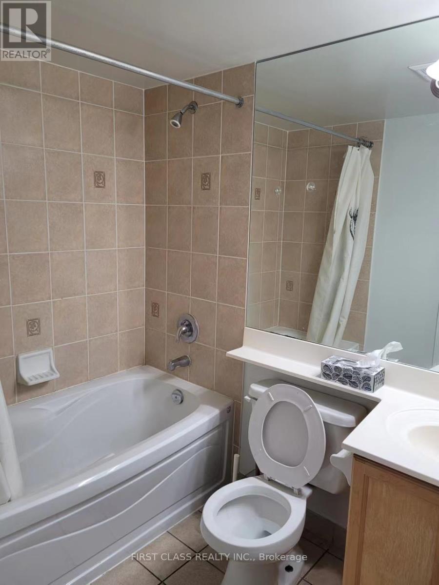 1612-B - 3880 Duke Of York Boulevard, Mississauga, Ontario  L5B 4M7 - Photo 23 - W12474982