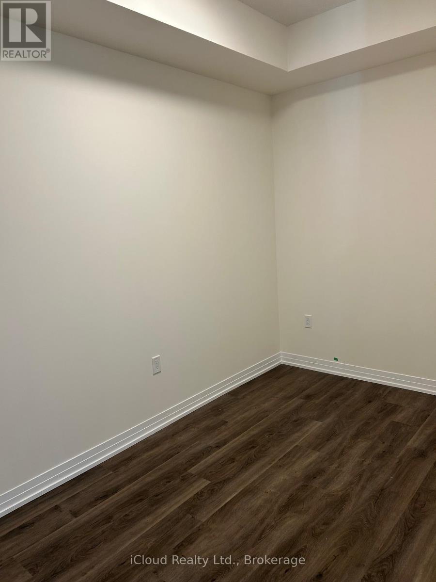 1610 - 15 Watergarden Drive, Mississauga, Ontario  L5R 0H4 - Photo 6 - W12474999