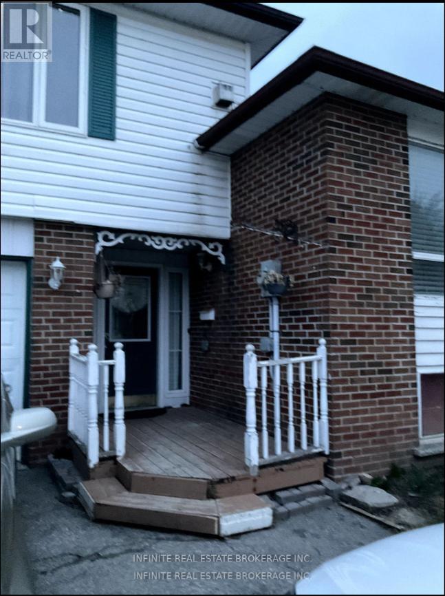 122 Parkview Drive, Orangeville, Ontario  L9W 3J3 - Photo 2 - W12475005
