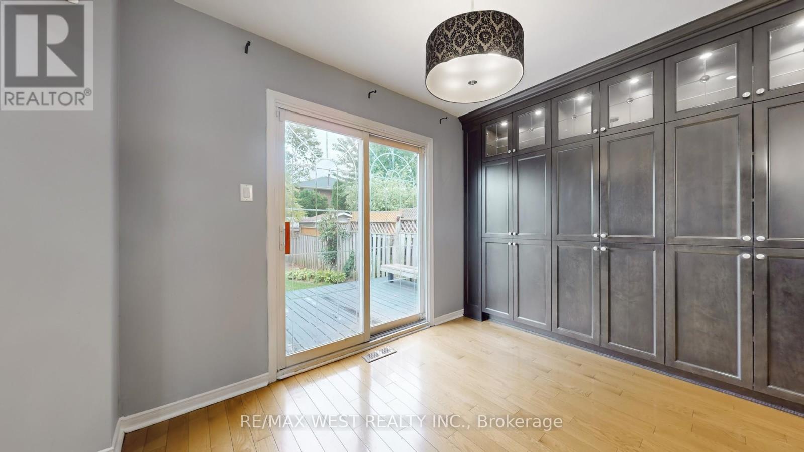 7147 Harding Crescent, Mississauga, Ontario  L5N 5P5 - Photo 14 - W12465028