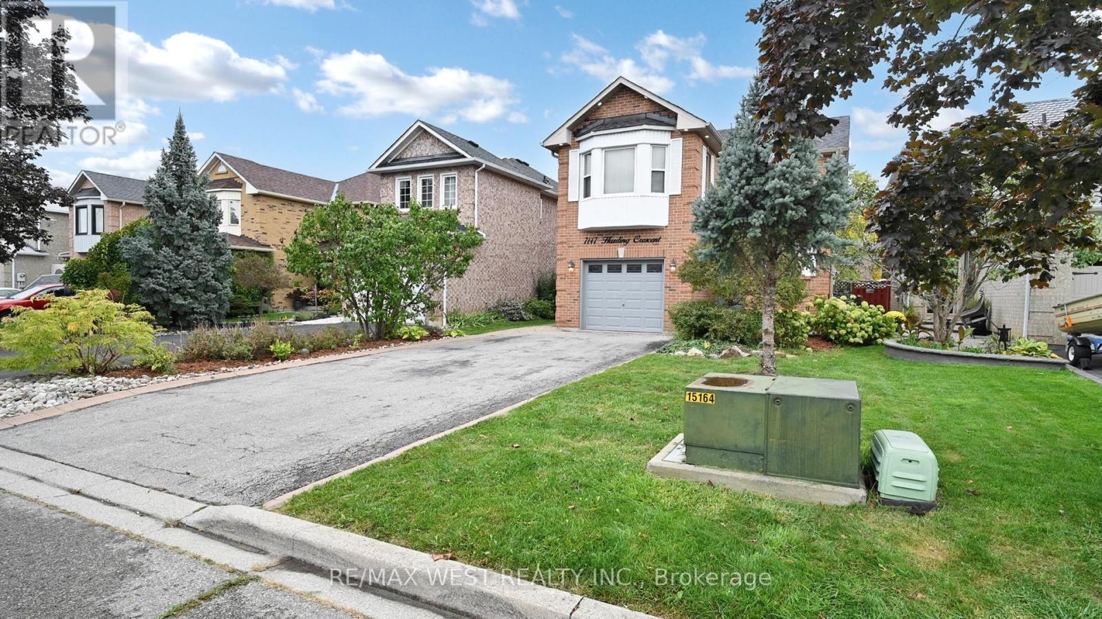 7147 Harding Crescent, Mississauga, Ontario  L5N 5P5 - Photo 3 - W12465028