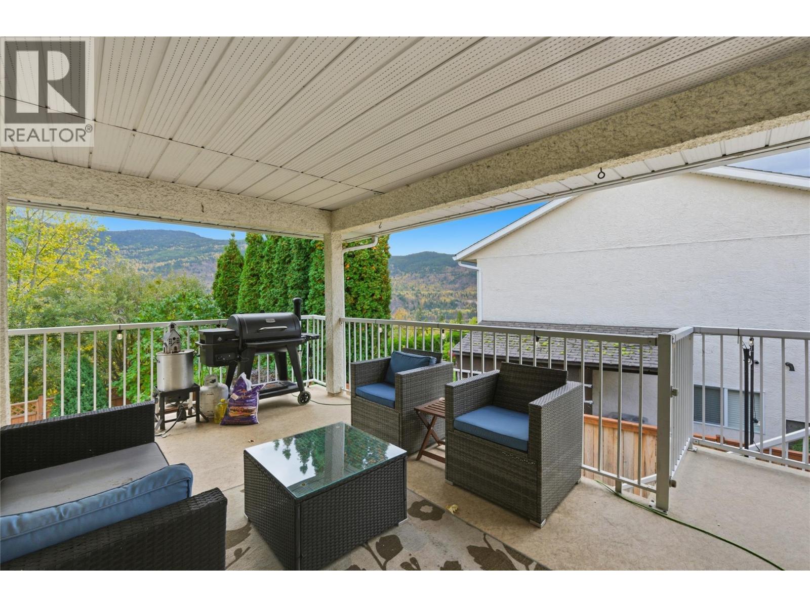 3395 Southridge Drive, Castlegar, British Columbia  V1N 4G1 - Photo 47 - 10366271