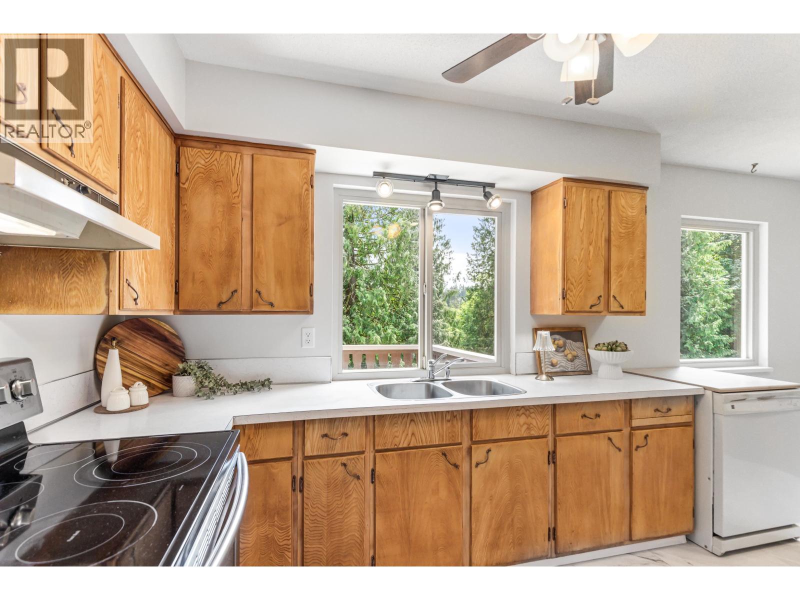 230 Harvard Drive, Port Moody, British Columbia  V3H 1S8 - Photo 15 - R3038660