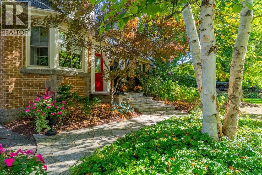 27 Lovers Lane, Ancaster, Ontario  L9G 1G4 - Photo 3 - 40780670