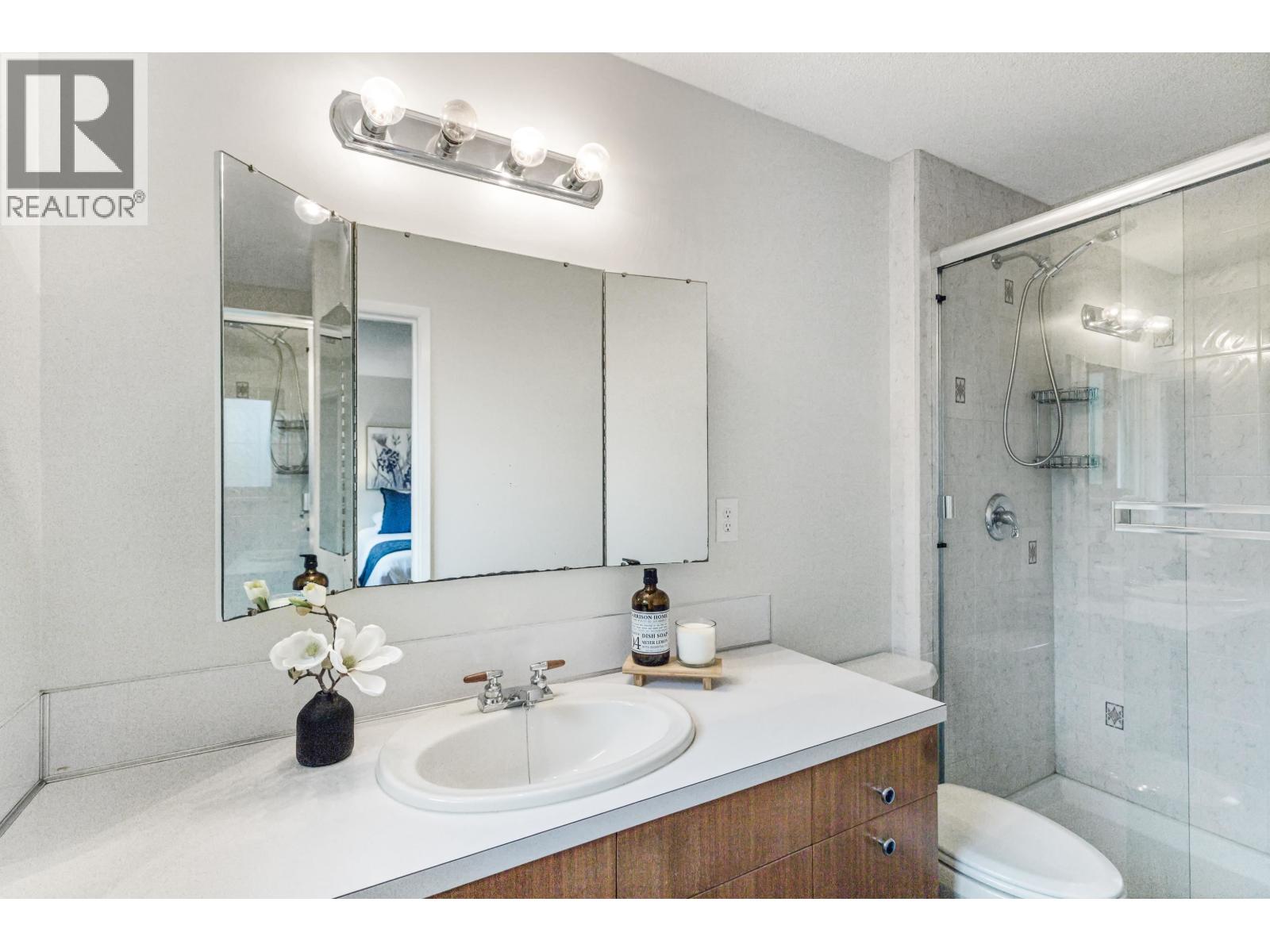 230 Harvard Drive, Port Moody, British Columbia  V3H 1S8 - Photo 10 - R3038660