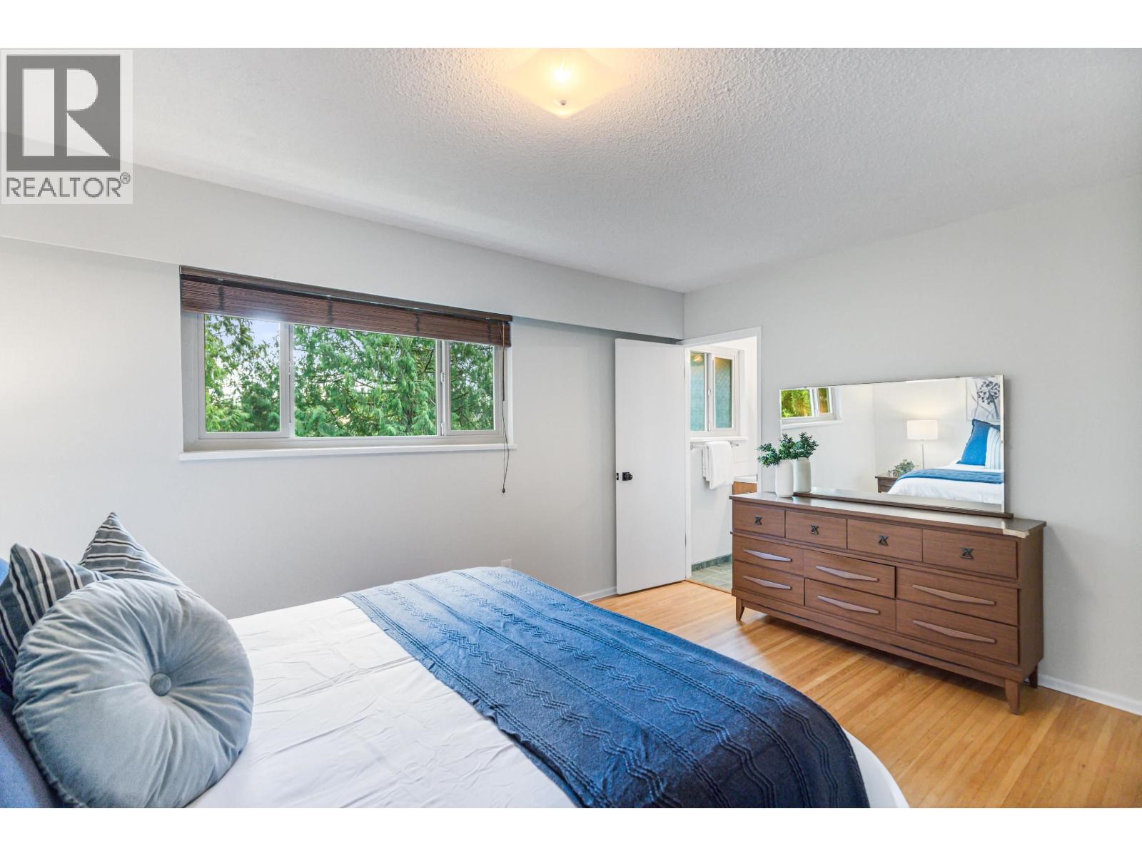 230 Harvard Drive, Port Moody, British Columbia  V3H 1S8 - Photo 9 - R3038660