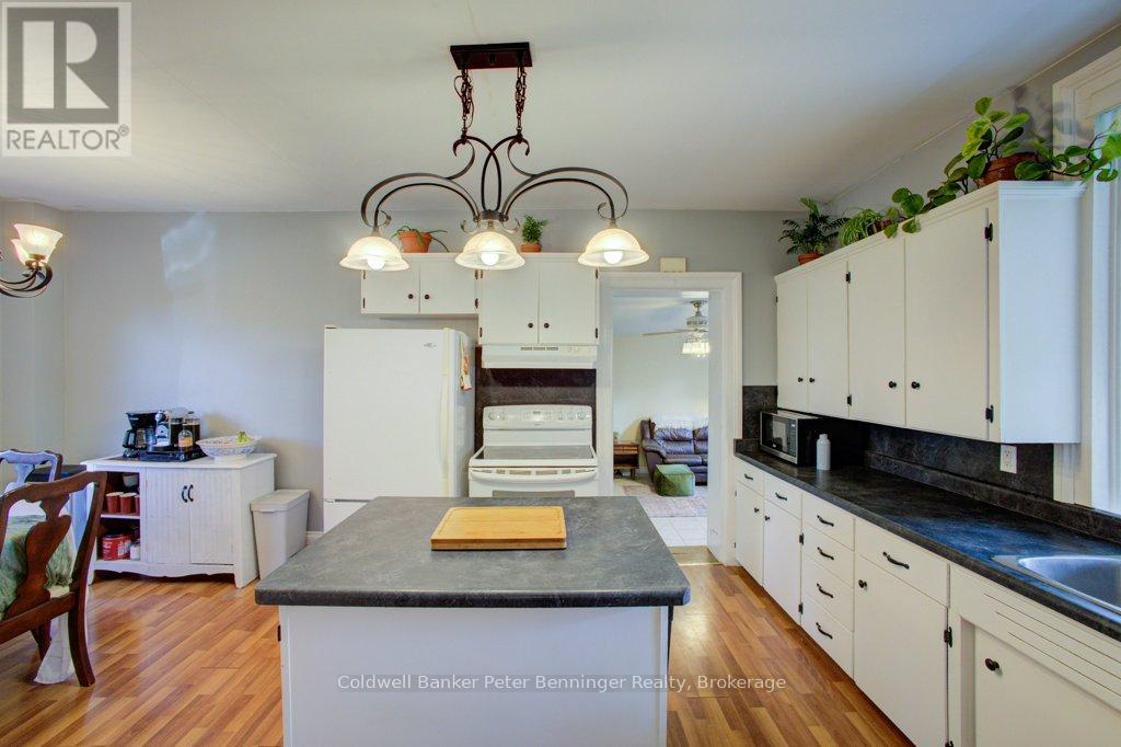 214 Inkerman Street, Arran-Elderslie, Ontario  N0G 2N0 - Photo 11 - X12475028