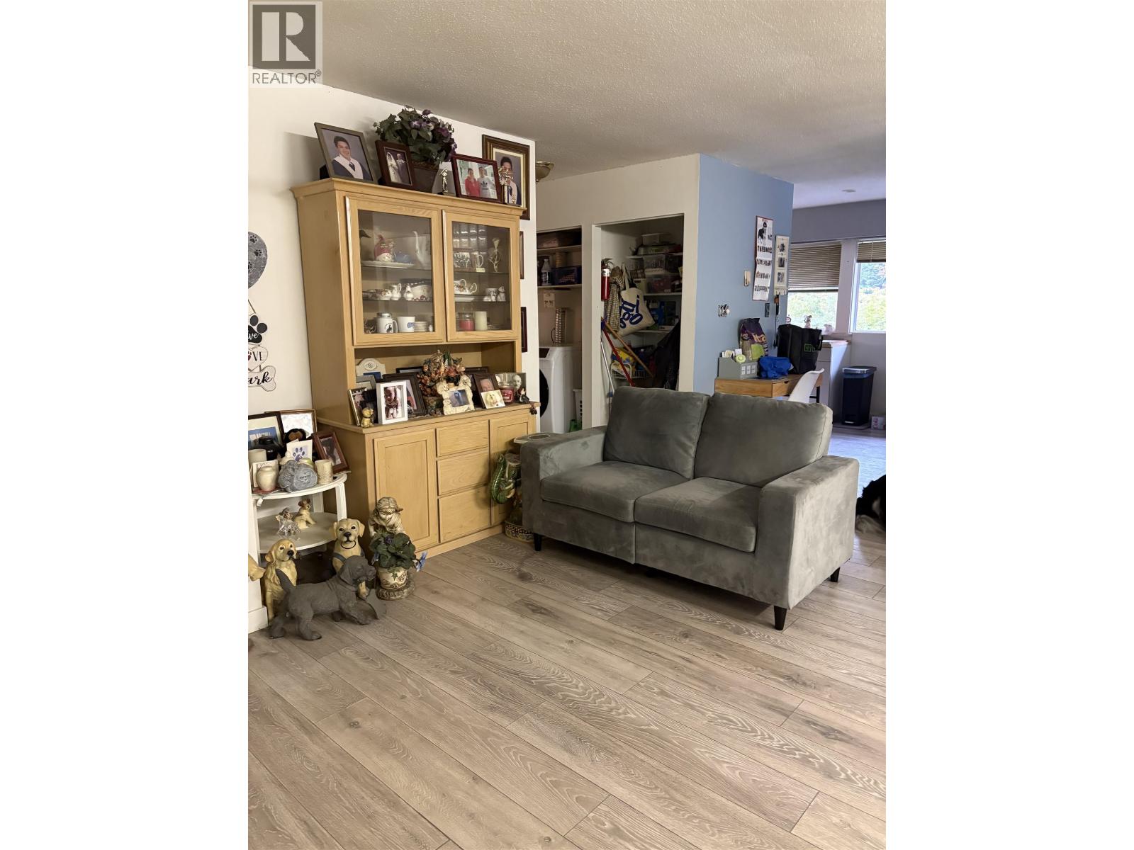 Property at 1134 CHATEAU PLACE image 4