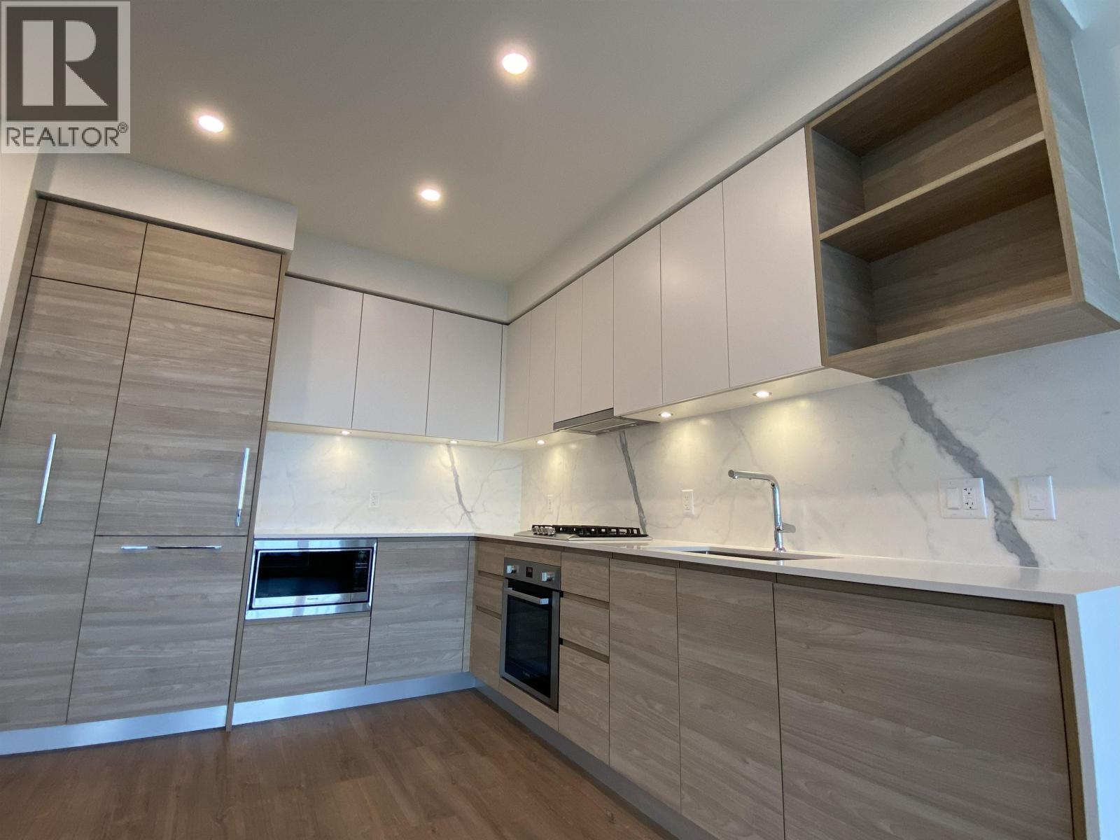 2305 595 Austin Avenue, Coquitlam, British Columbia  V3K 0G7 - Photo 4 - R3060494