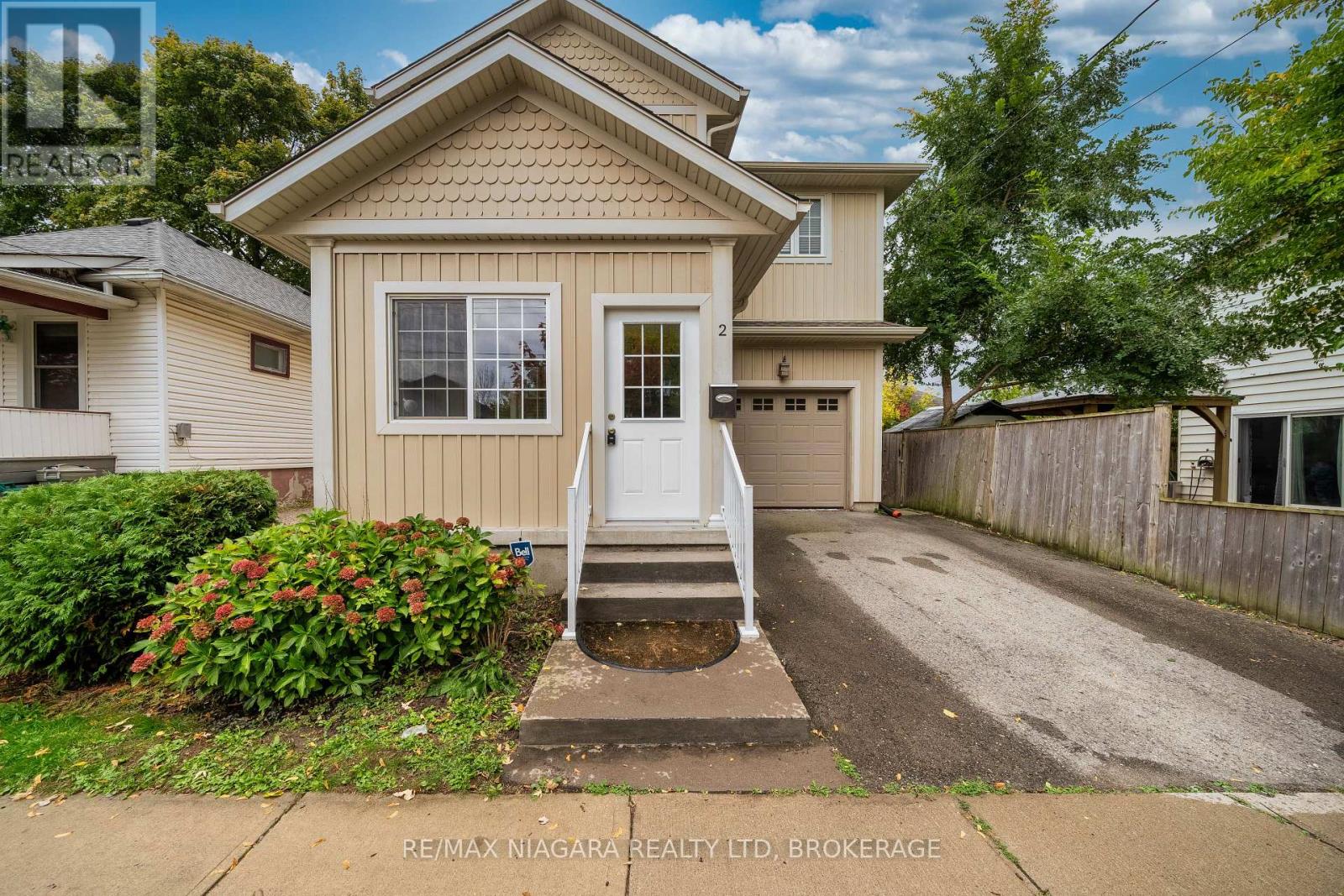 2 MARREN STREET, St. Catharines, Ontario