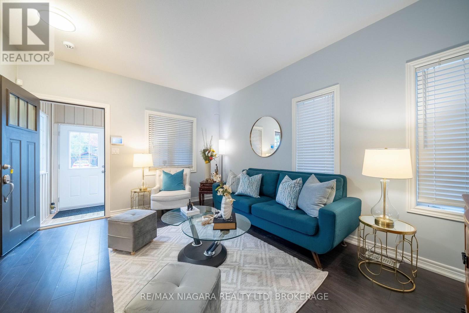 2 Marren Street, St. Catharines, Ontario  L2P 2J6 - Photo 11 - X12475013