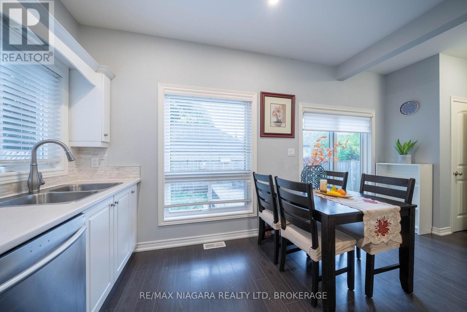 2 Marren Street, St. Catharines, Ontario  L2P 2J6 - Photo 13 - X12475013