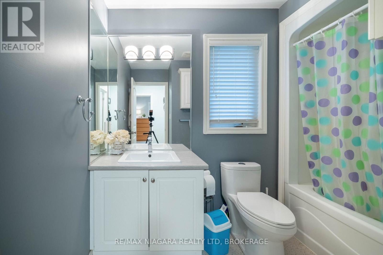 2 Marren Street, St. Catharines, Ontario  L2P 2J6 - Photo 33 - X12475013