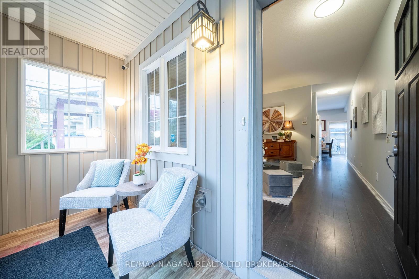 2 Marren Street, St. Catharines, Ontario  L2P 2J6 - Photo 5 - X12475013