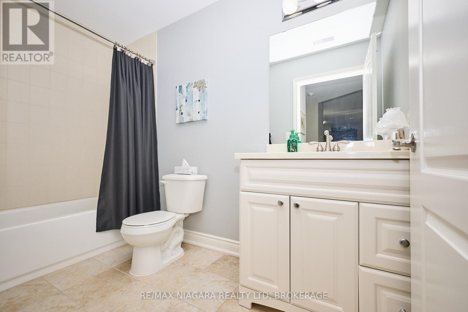 427 - 8111 Forest Glen Drive, Niagara Falls, Ontario  L2H 2Y7 - Photo 18 - X12475019