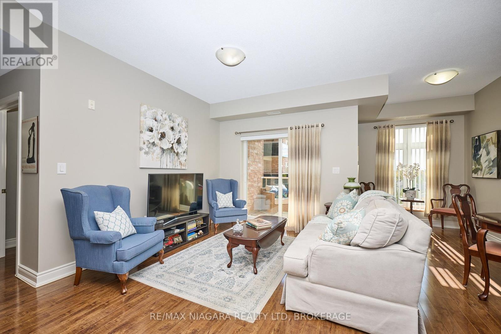 427 - 8111 Forest Glen Drive, Niagara Falls, Ontario  L2H 2Y7 - Photo 3 - X12475019