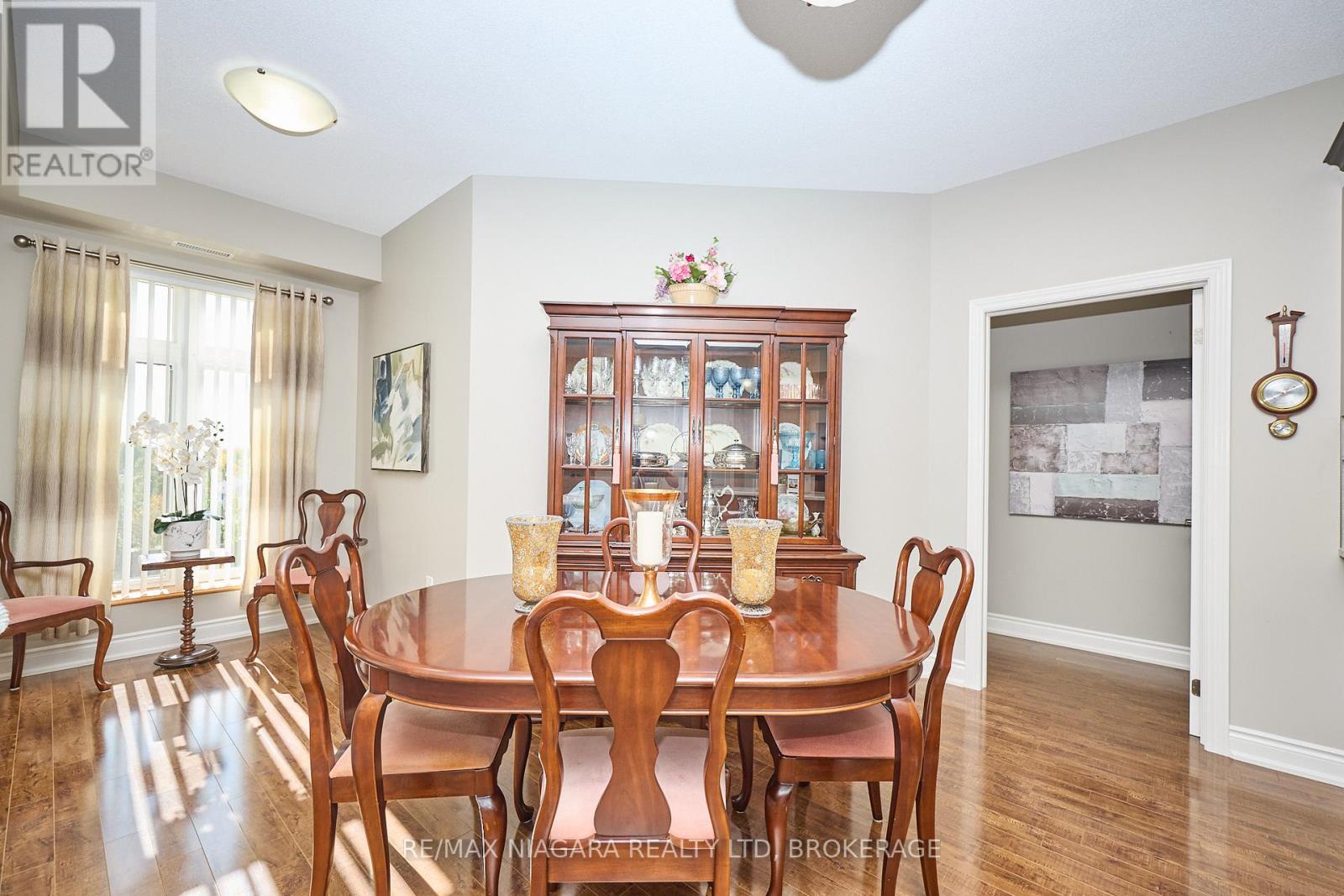 427 - 8111 Forest Glen Drive, Niagara Falls, Ontario  L2H 2Y7 - Photo 9 - X12475019
