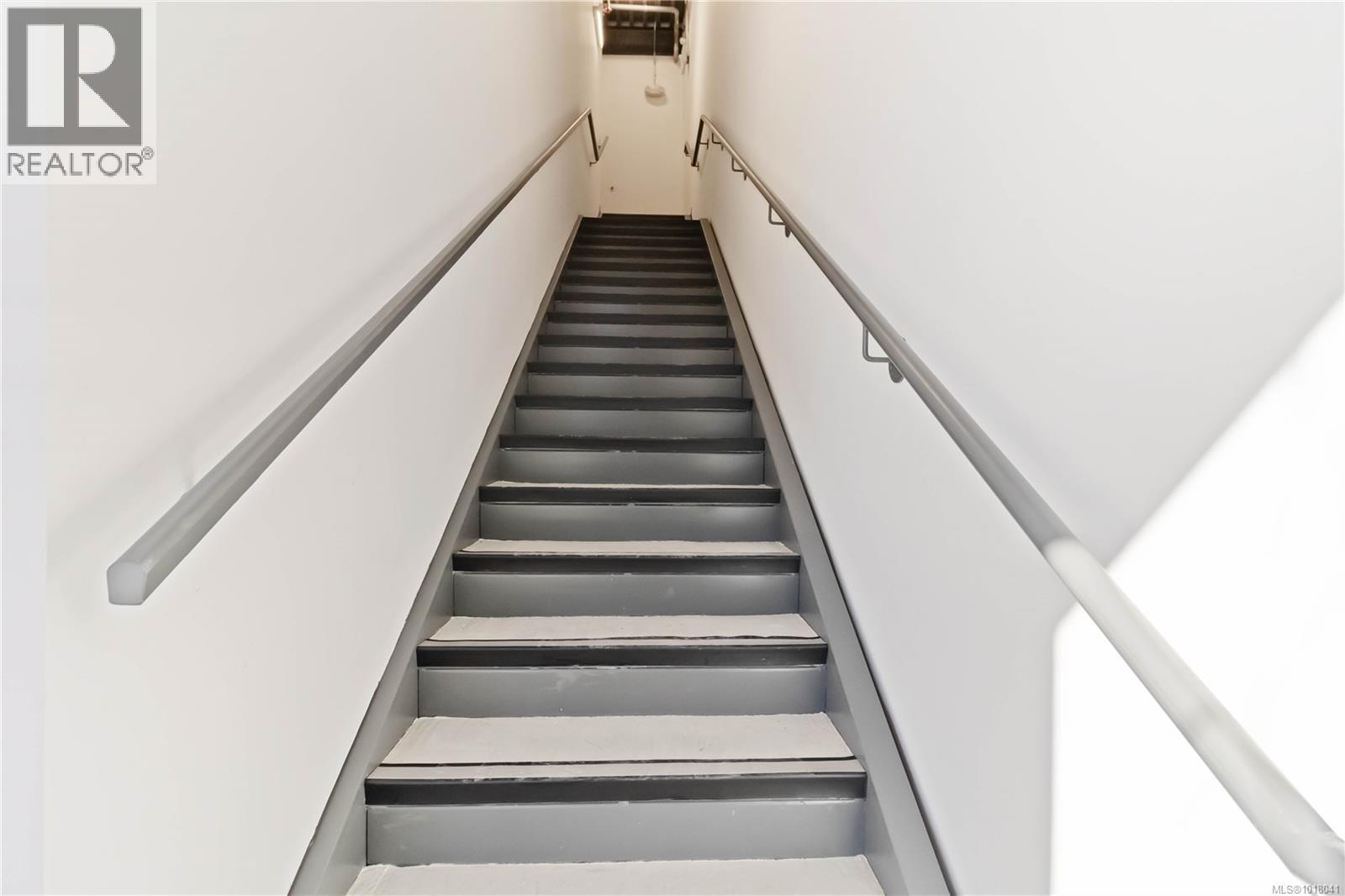 310 4342 West Shore Pkwy, Langford, British Columbia  V9B 5Z1 - Photo 4 - 1018041