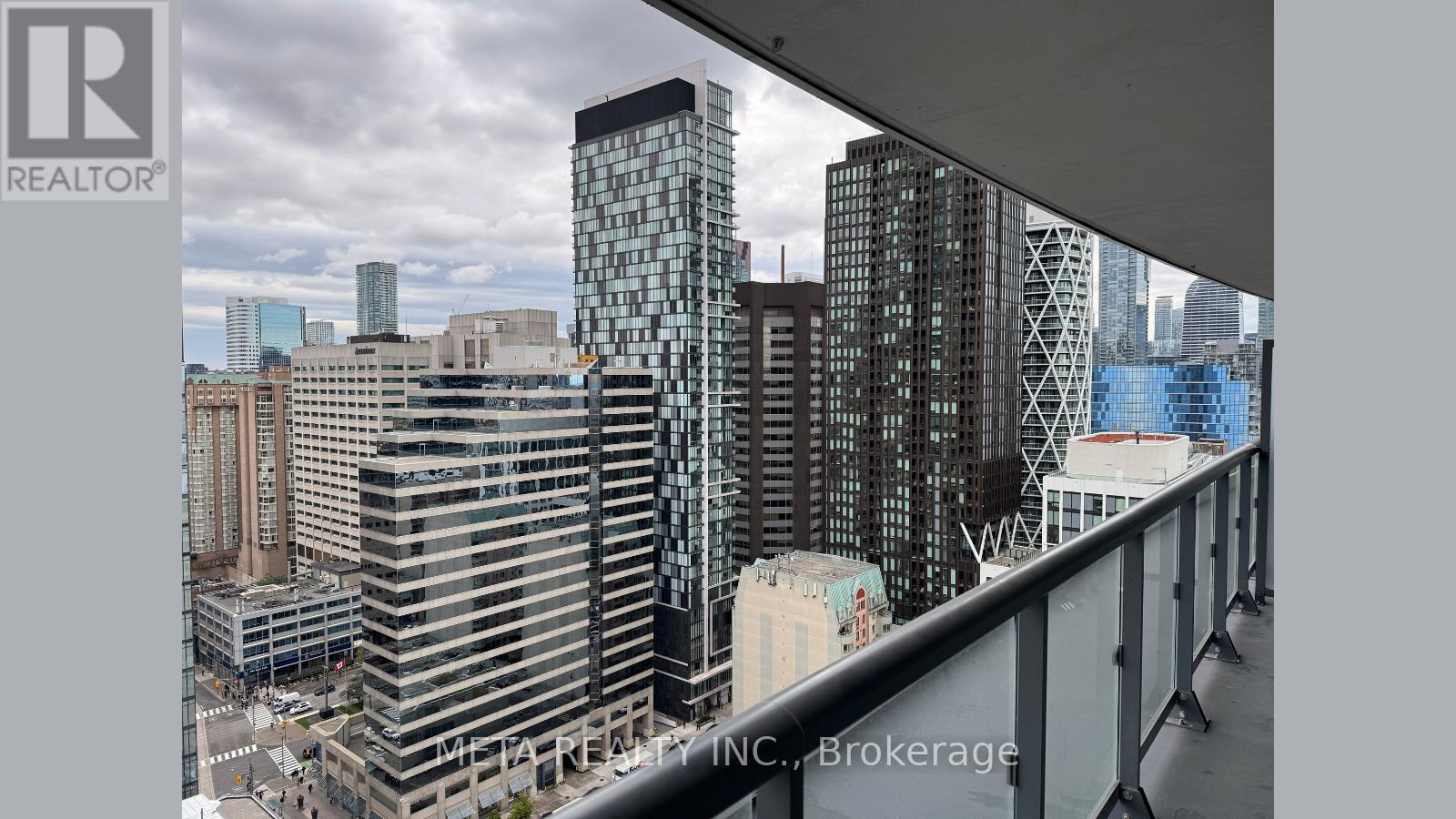2404 - 280 Dundas Street, Toronto, Ontario  M5T 0E3 - Photo 11 - C12475012