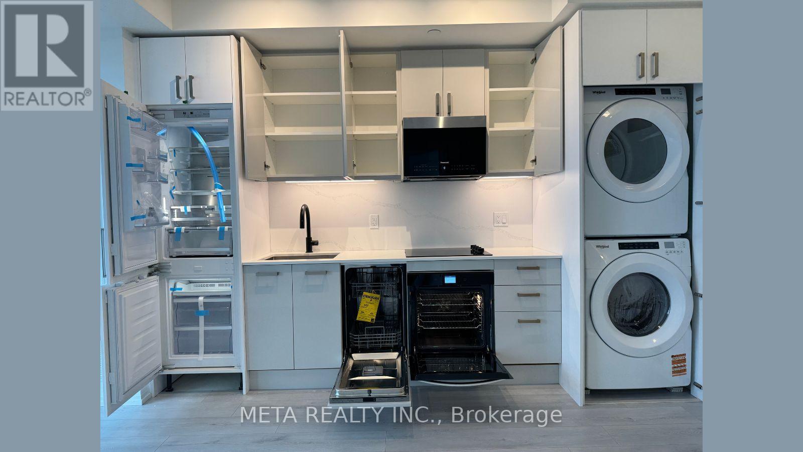 2404 - 280 Dundas Street, Toronto, Ontario  M5T 0E3 - Photo 3 - C12475012