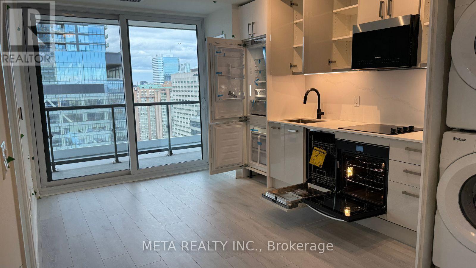2404 - 280 Dundas Street, Toronto, Ontario  M5T 0E3 - Photo 5 - C12475012