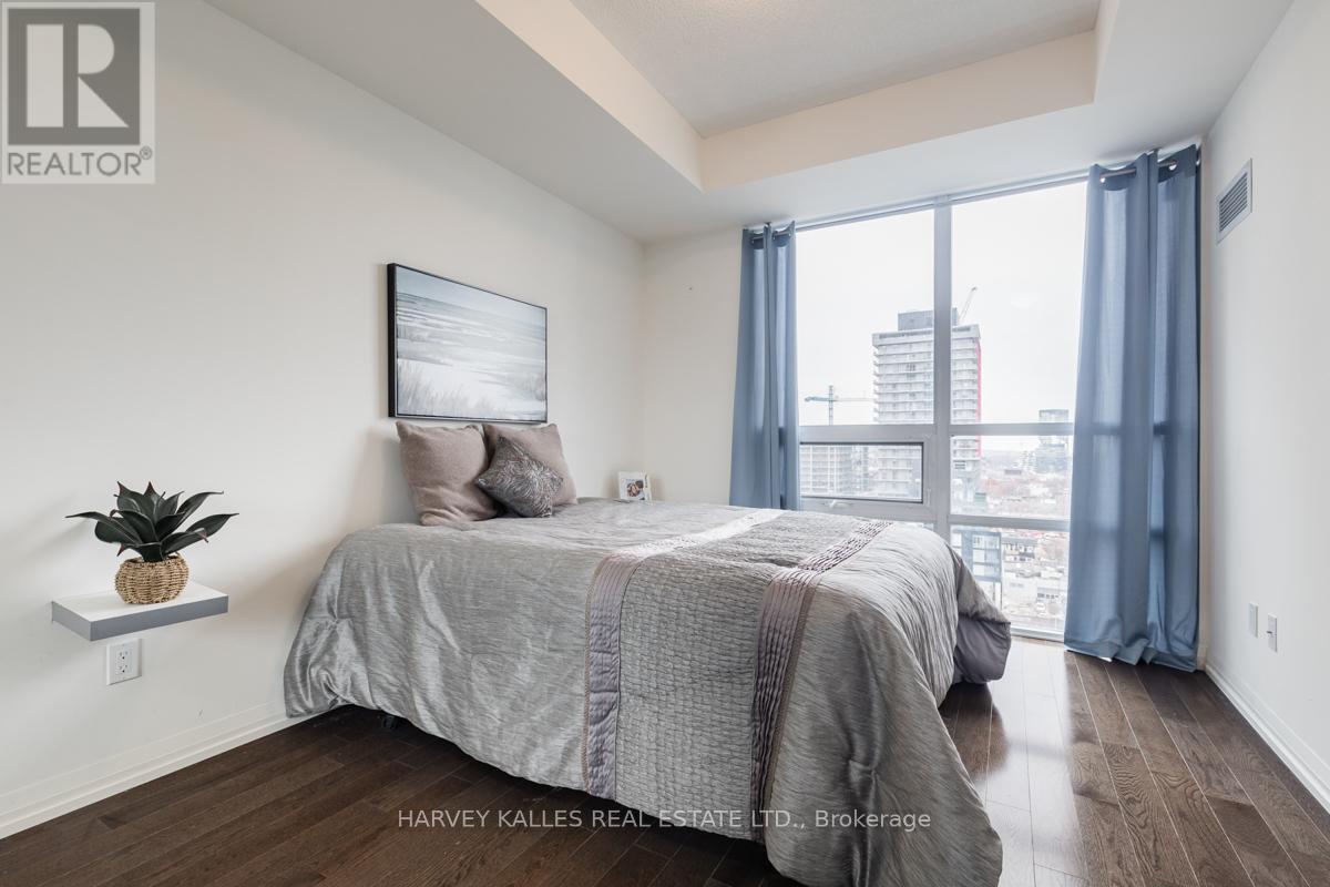 1725 - 460 Adelaide Street E, Toronto, Ontario  M5A 0E7 - Photo 4 - C12475015