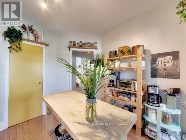 4 Stonehouse Crescent, Toronto, Ontario  M6J 1T5 - Photo 12 - C12475017