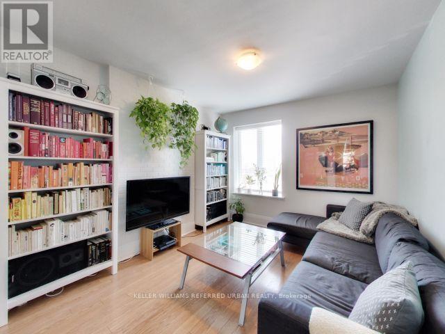 4 Stonehouse Crescent, Toronto, Ontario  M6J 1T5 - Photo 3 - C12475017