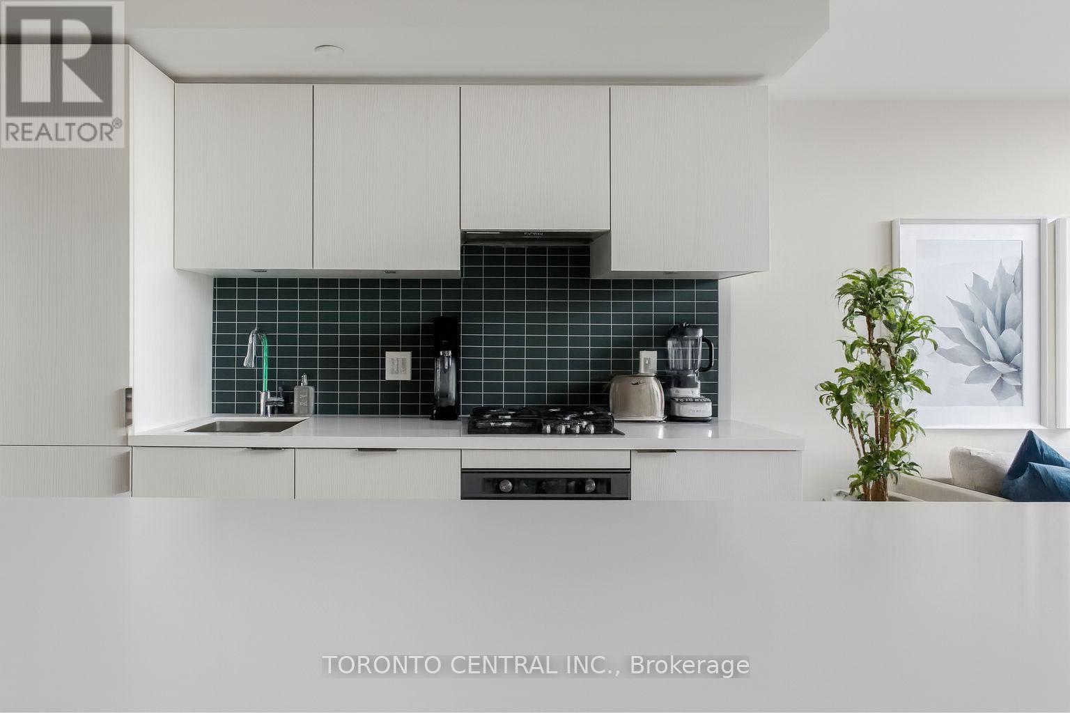 512 - 109 Ossington Avenue, Toronto, Ontario  M6J 0G1 - Photo 3 - C12475026