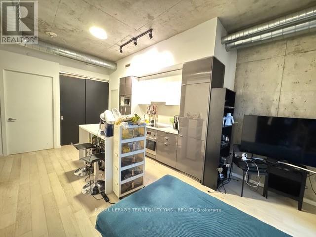 612 - 21 Lawren Harris Square, Toronto, Ontario  M5A 0T4 - Photo 10 - C12475042