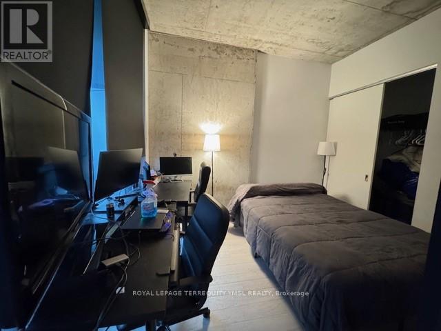 612 - 21 Lawren Harris Square, Toronto, Ontario  M5A 0T4 - Photo 8 - C12475042