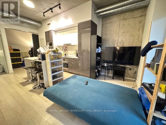 612 - 21 Lawren Harris Square, Toronto, Ontario  M5A 0T4 - Photo 9 - C12475042