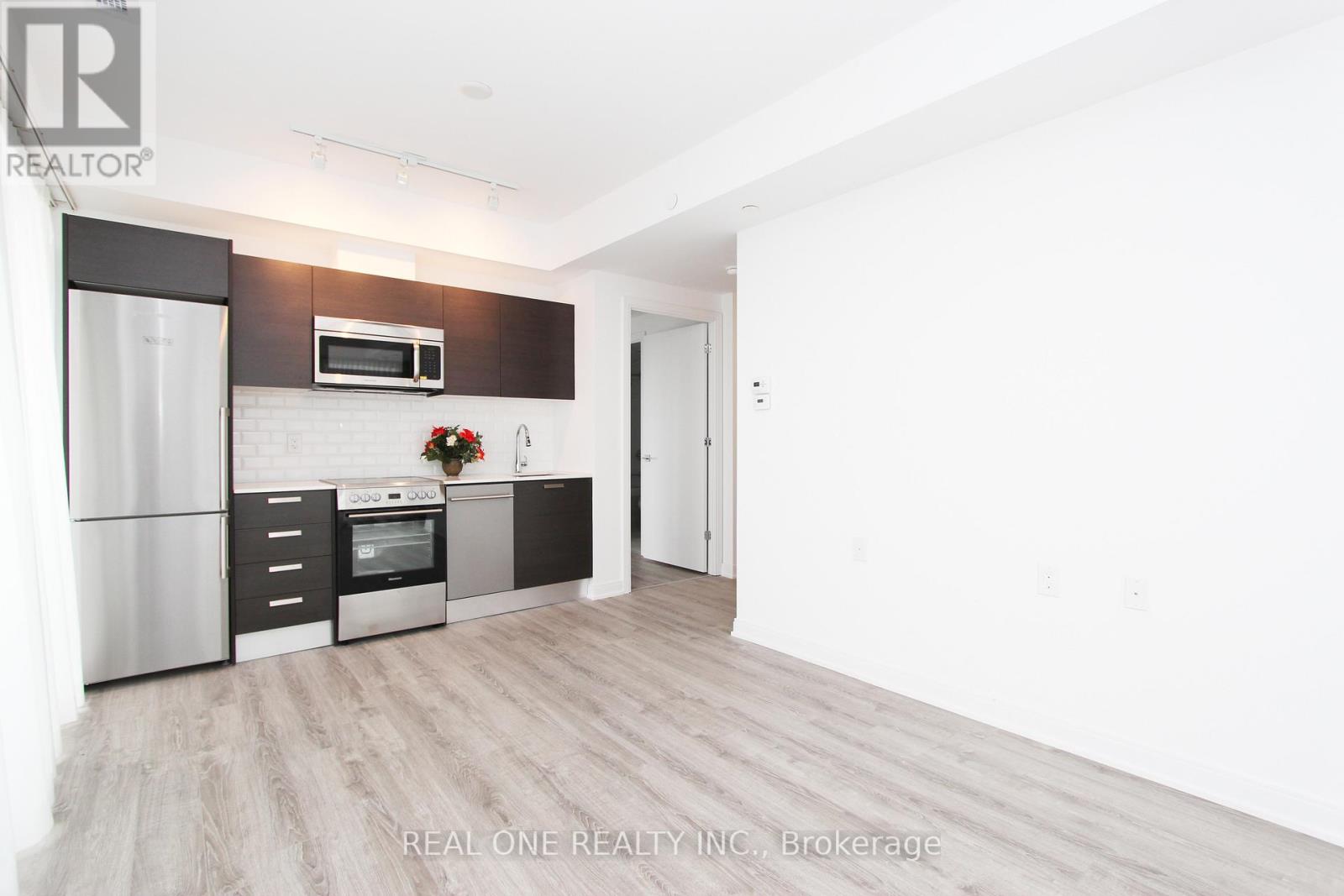 3903 - 42 Charles Street E, Toronto, Ontario  M4Y 0B7 - Photo 2 - C12475043
