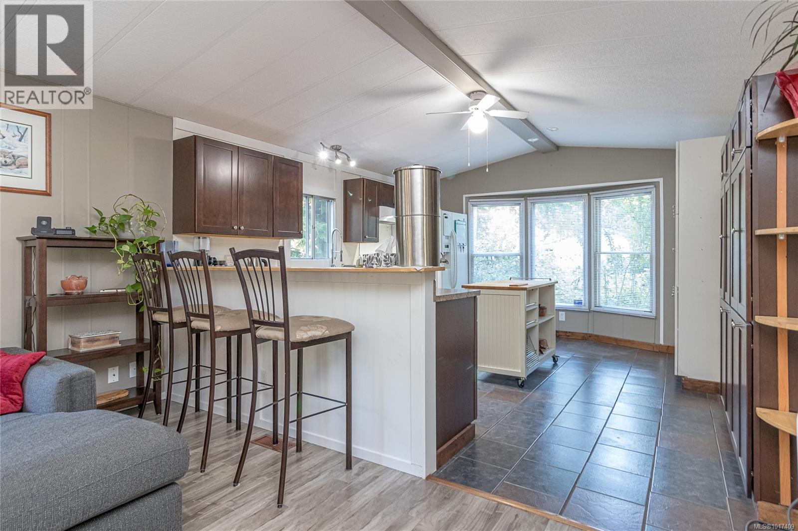 73 25 Maki Rd, Nanaimo, British Columbia  V9R 6N3 - Photo 2 - 1017409