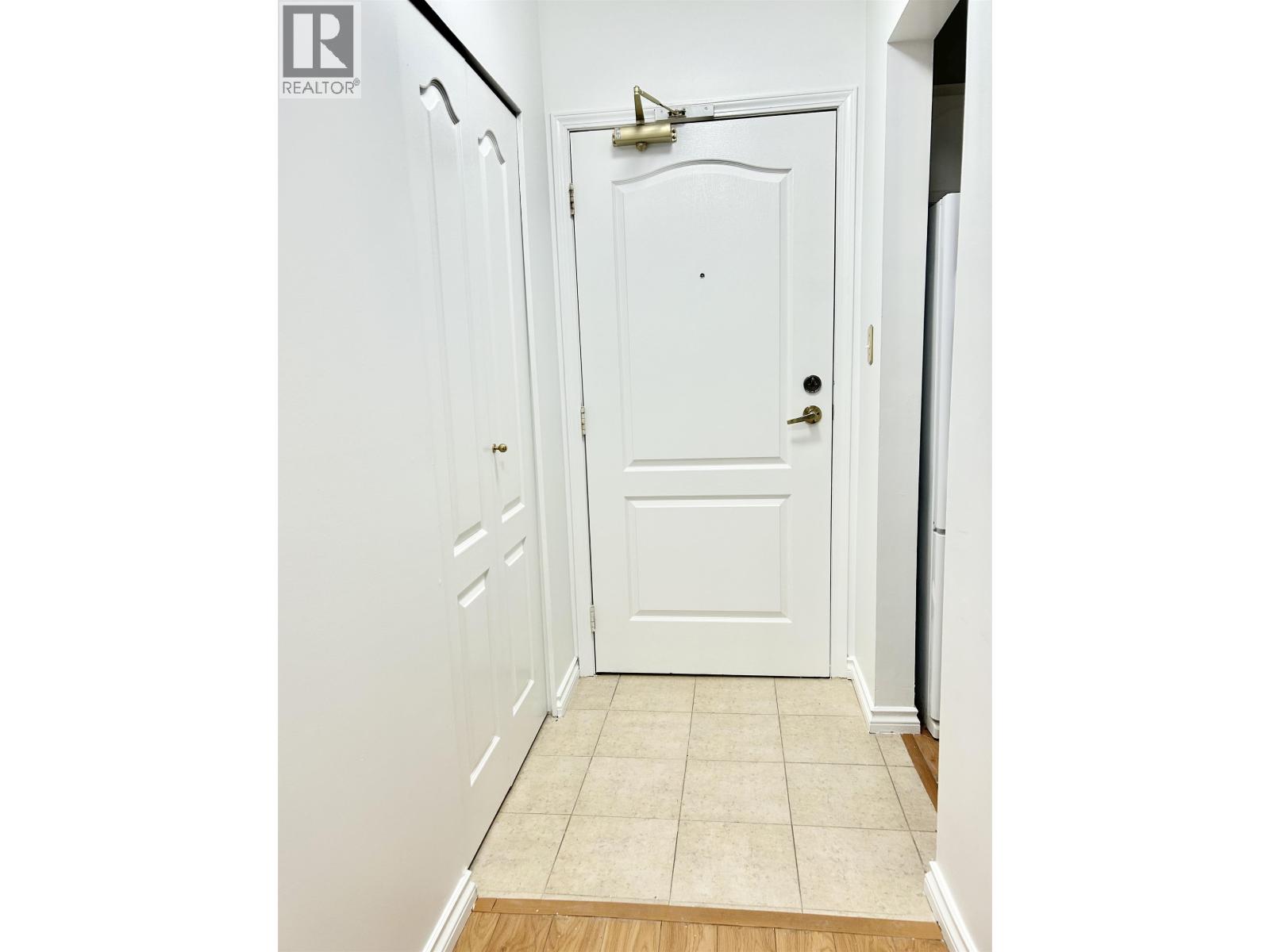 205 6742 Station Hill Court, Burnaby, British Columbia  V3N 4V2 - Photo 23 - R3060625