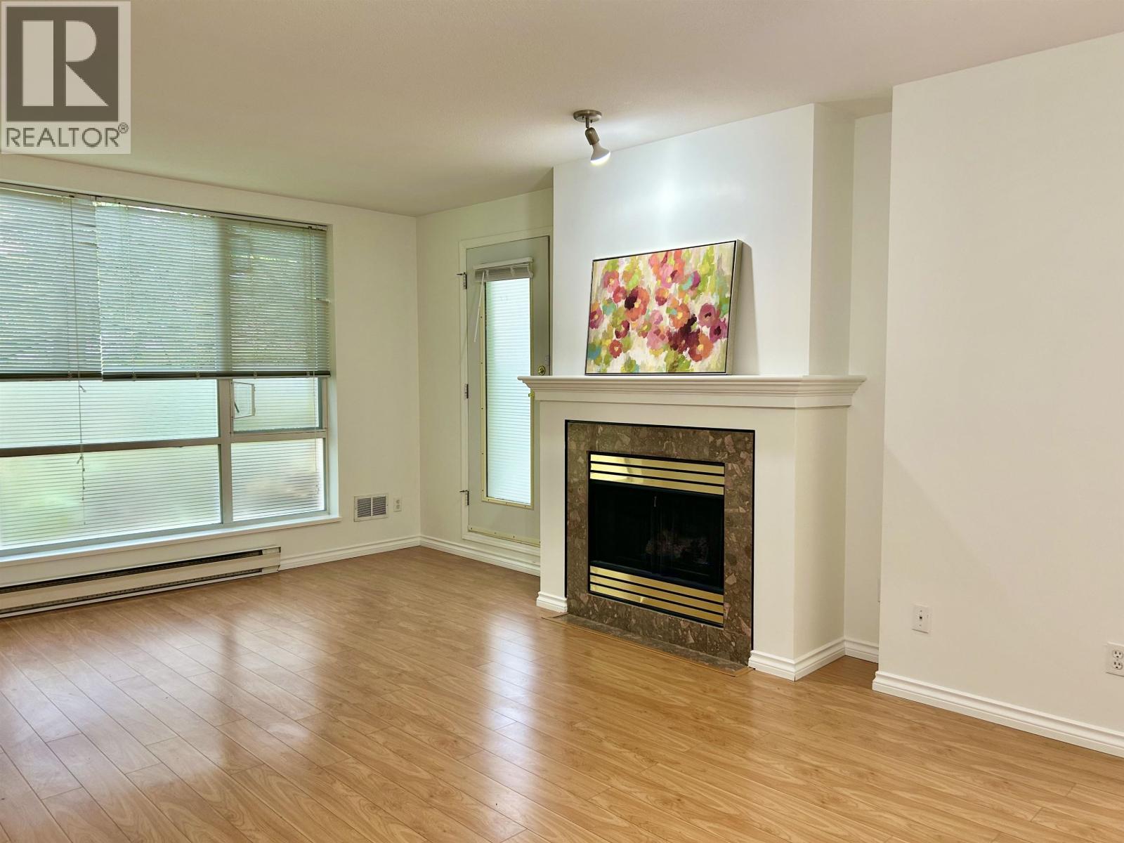 205 6742 Station Hill Court, Burnaby, British Columbia  V3N 4V2 - Photo 3 - R3060625