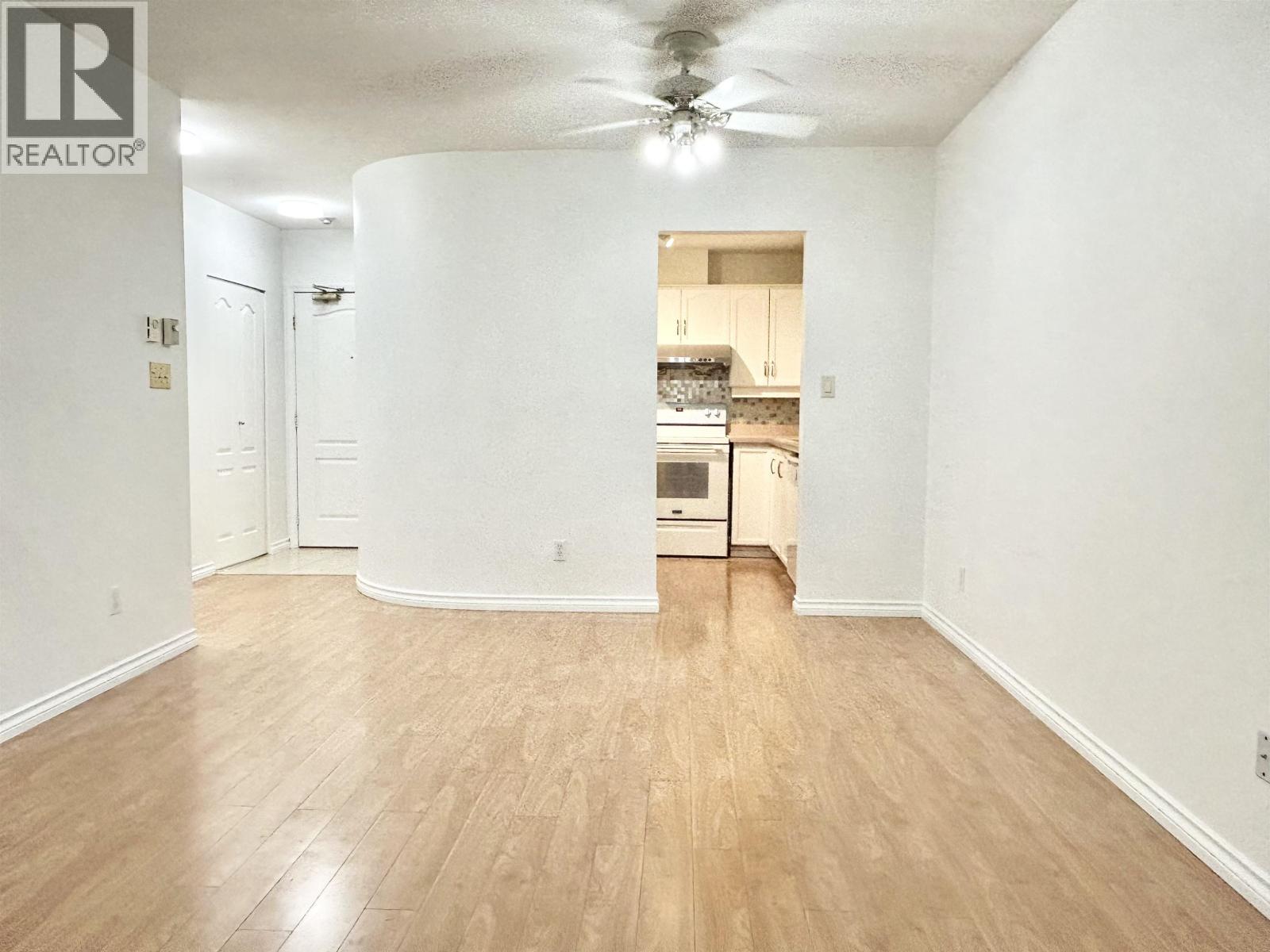 205 6742 Station Hill Court, Burnaby, British Columbia  V3N 4V2 - Photo 7 - R3060625