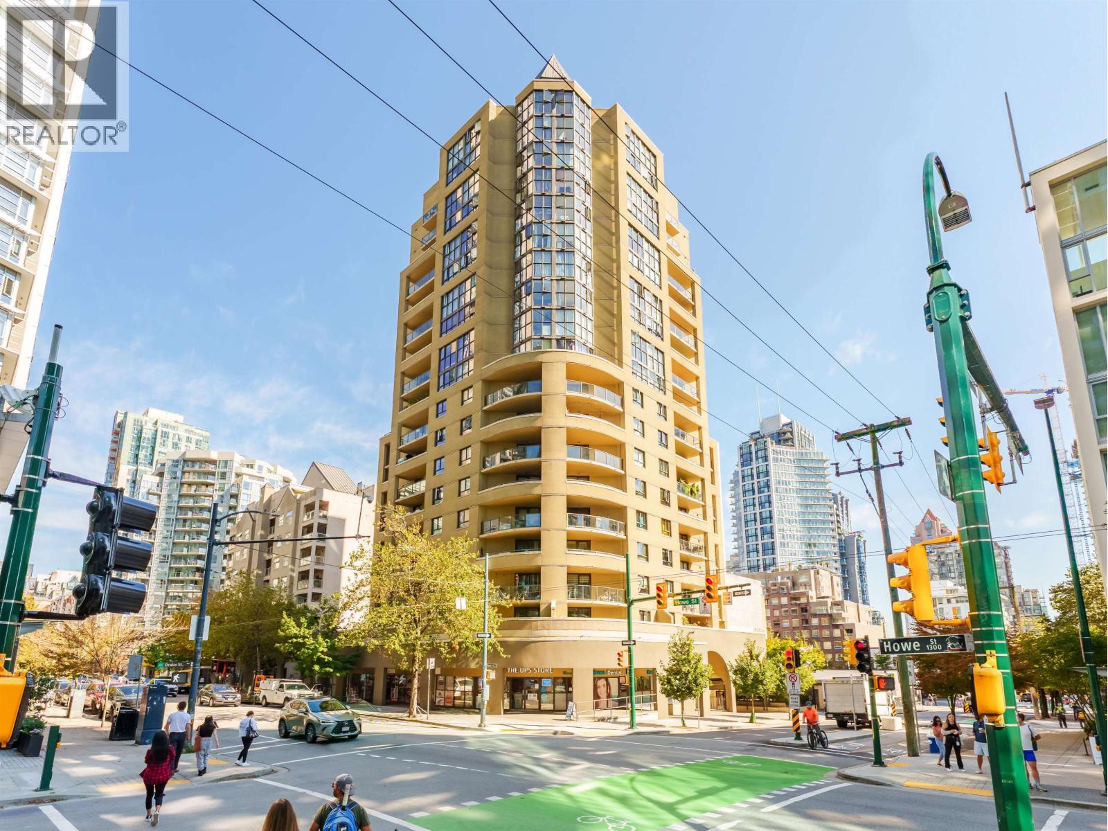 1605 789 Drake Street, Vancouver, British Columbia  V6Z 2N7 - Photo 1 - R3060689