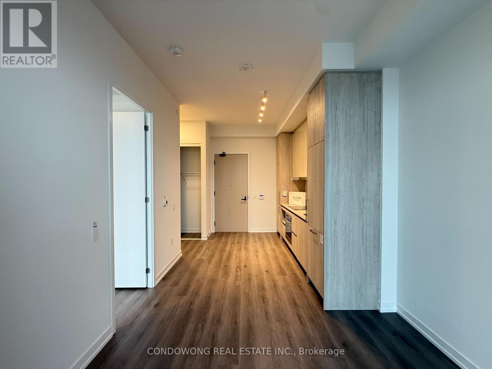 5811 - 225 Commerce Street, Vaughan, Ontario  L4K 0R1 - Photo 4 - N12475048