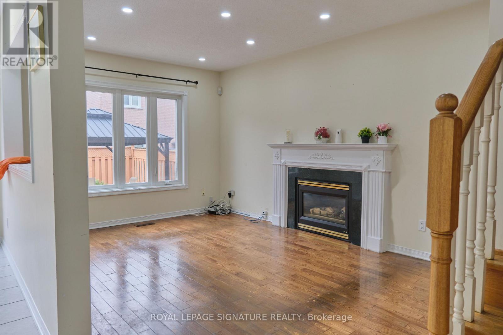 Upper - 12 Pacific Wind Crescent, Brampton, Ontario  L6R 1Y6 - Photo 11 - W12475014