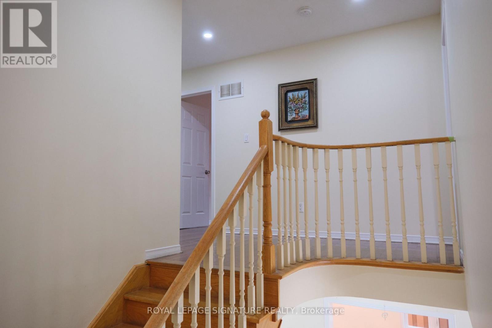 Upper - 12 Pacific Wind Crescent, Brampton, Ontario  L6R 1Y6 - Photo 14 - W12475014