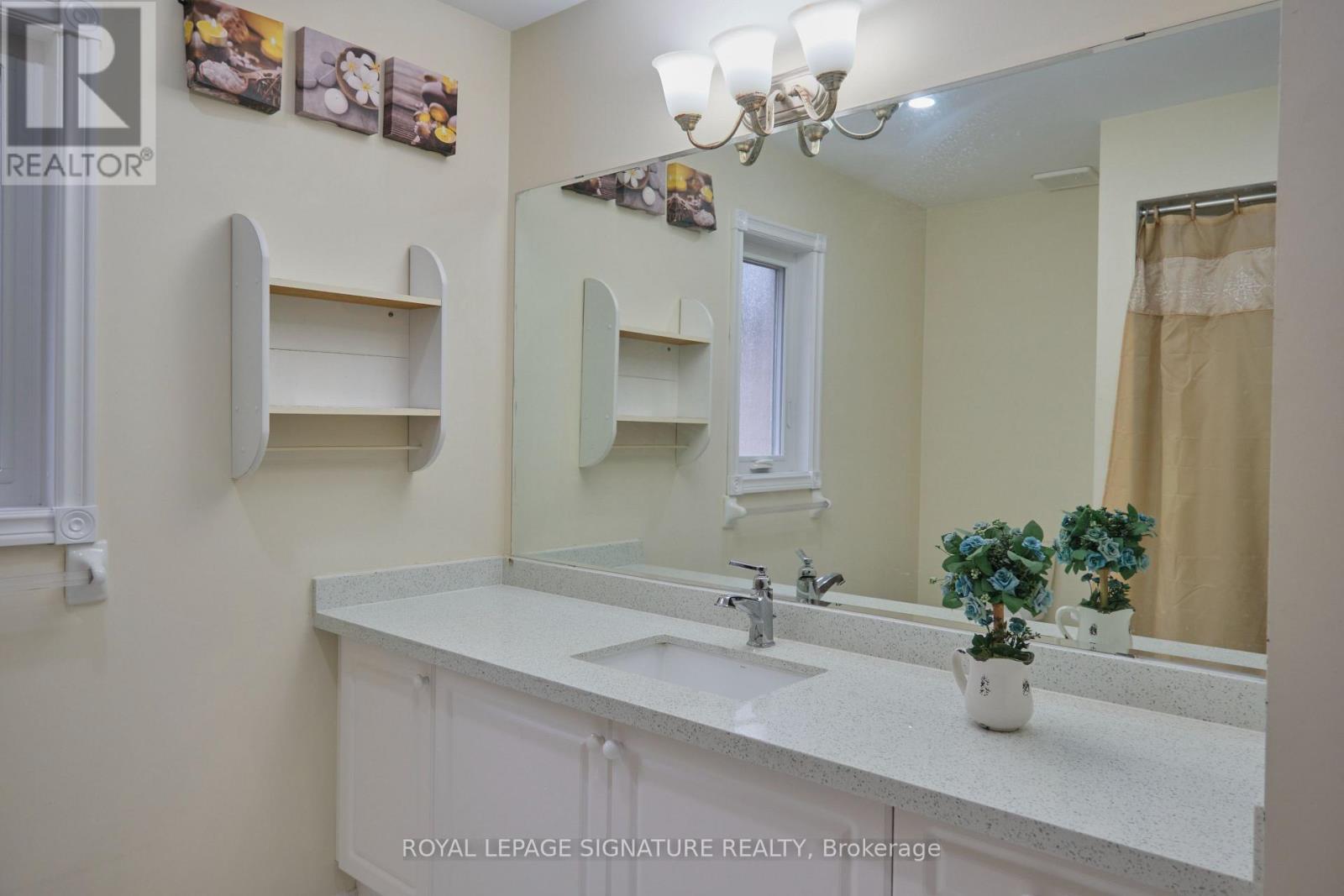 Upper - 12 Pacific Wind Crescent, Brampton, Ontario  L6R 1Y6 - Photo 20 - W12475014