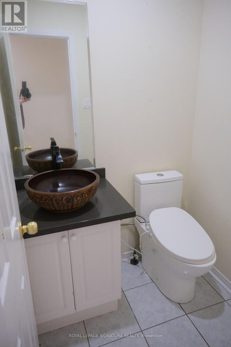 Upper - 12 Pacific Wind Crescent, Brampton, Ontario  L6R 1Y6 - Photo 6 - W12475014