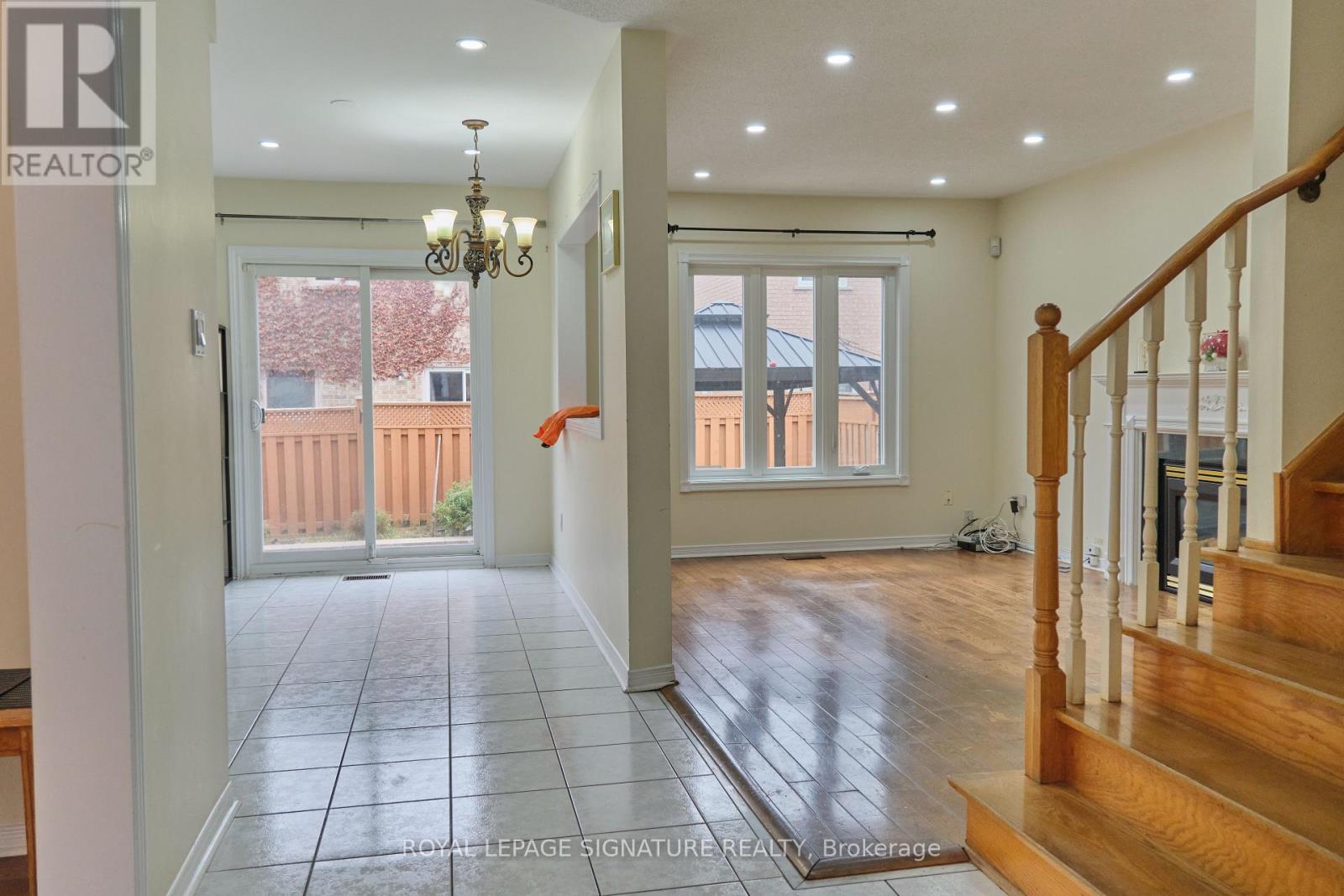 Upper - 12 Pacific Wind Crescent, Brampton, Ontario  L6R 1Y6 - Photo 7 - W12475014