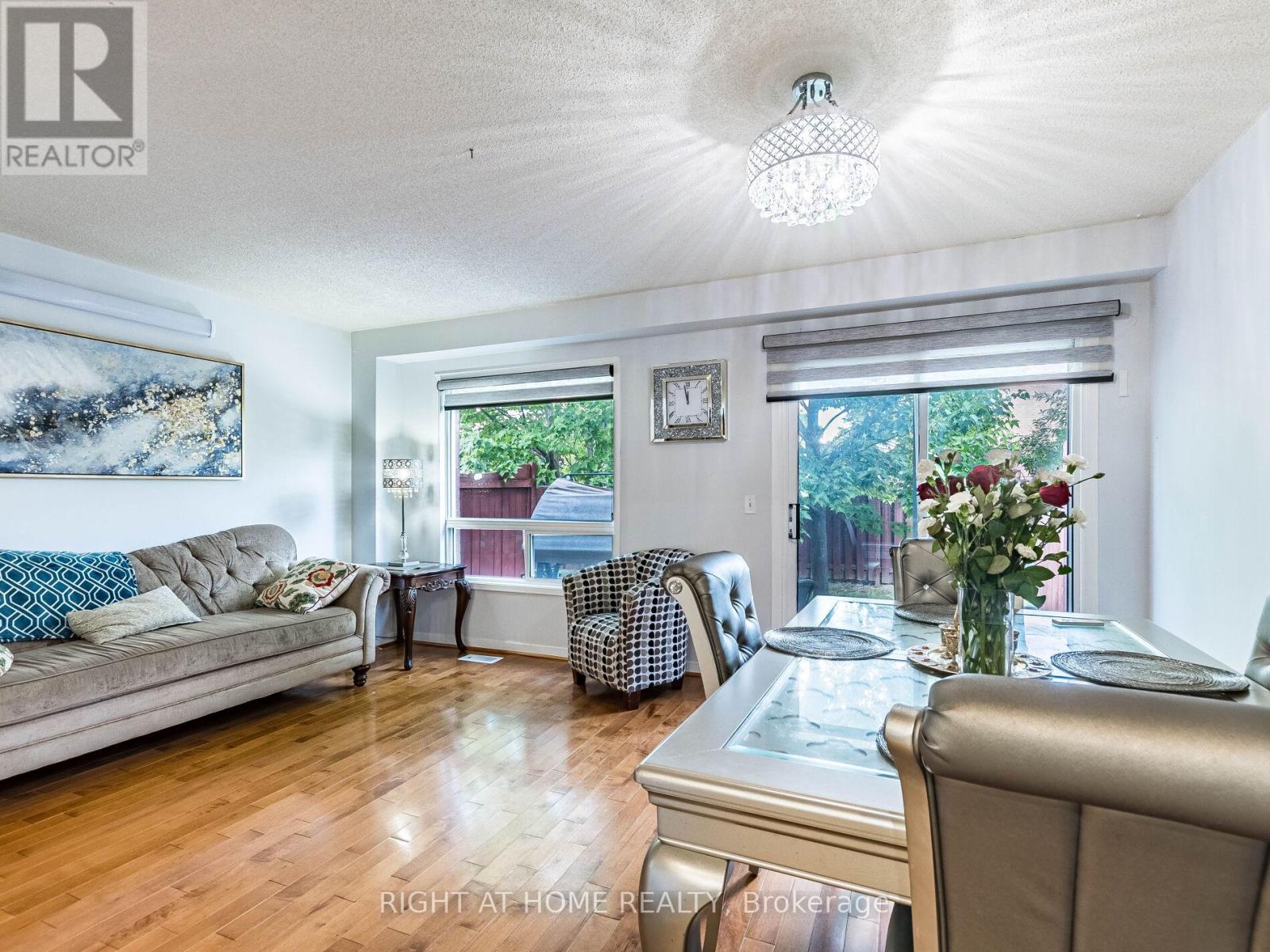 217 - 5030 Heatherleigh Avenue, Mississauga, Ontario  L5V 2G7 - Photo 5 - W12475030