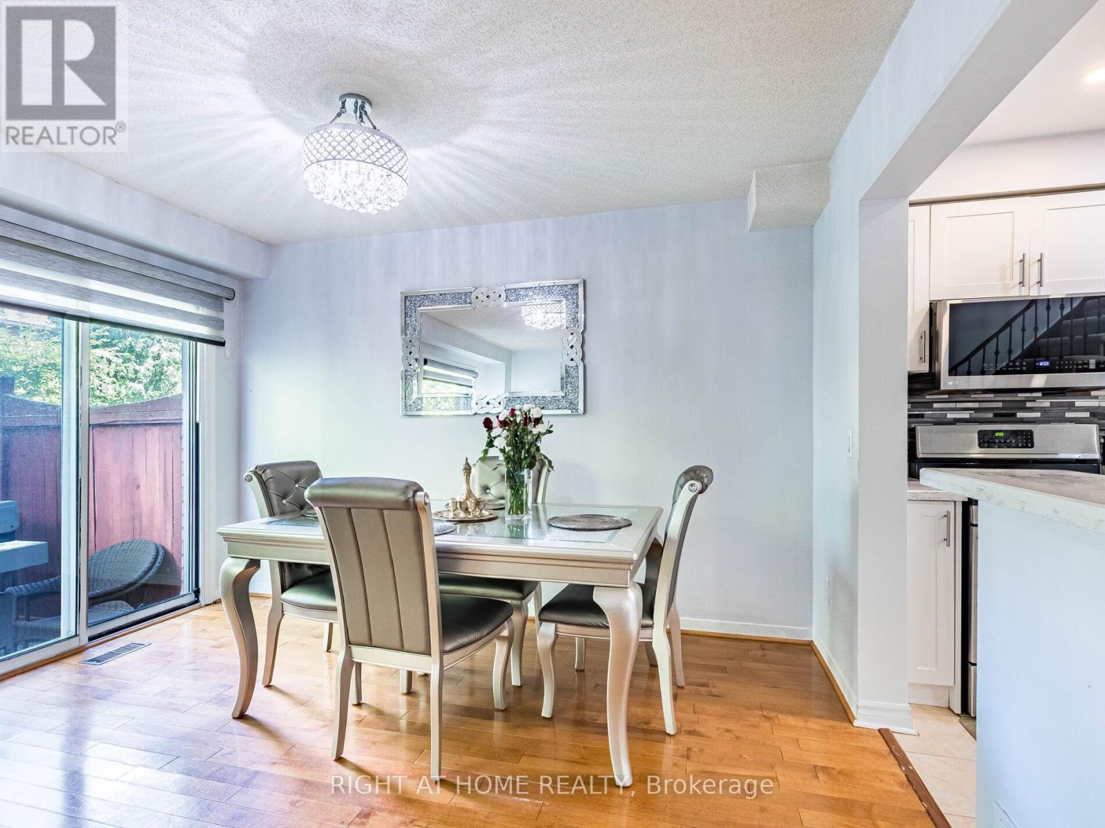 217 - 5030 Heatherleigh Avenue, Mississauga, Ontario  L5V 2G7 - Photo 9 - W12475030