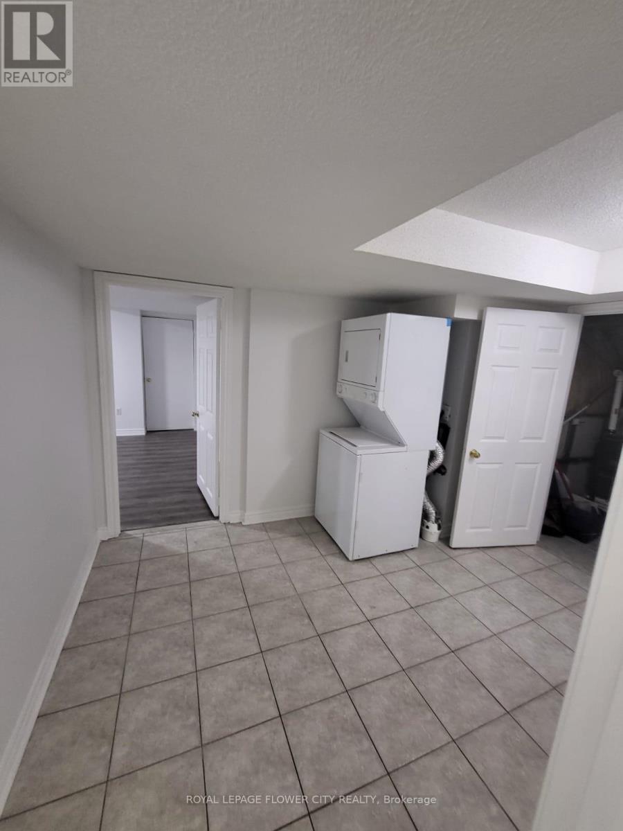 123 Letty Avenue, Brampton, Ontario  L6Y 5E3 - Photo 13 - W12475031
