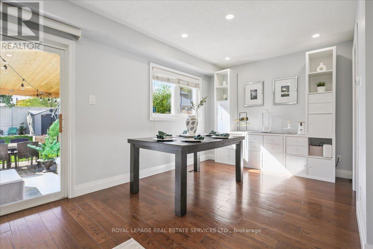 4336 Lee Drive, Mississauga, Ontario  L4W 4A8 - Photo 21 - W12475033